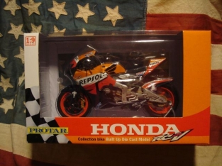Honda RC 211V Nicky HAYDEN Repsol Honda Team World CHAMPION MOTO